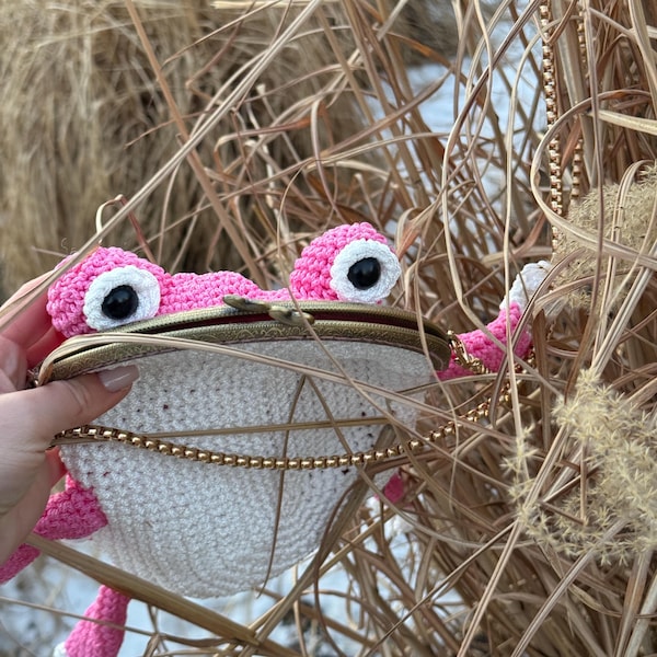 Lil’ Hopper™ Crochet Frog Bag